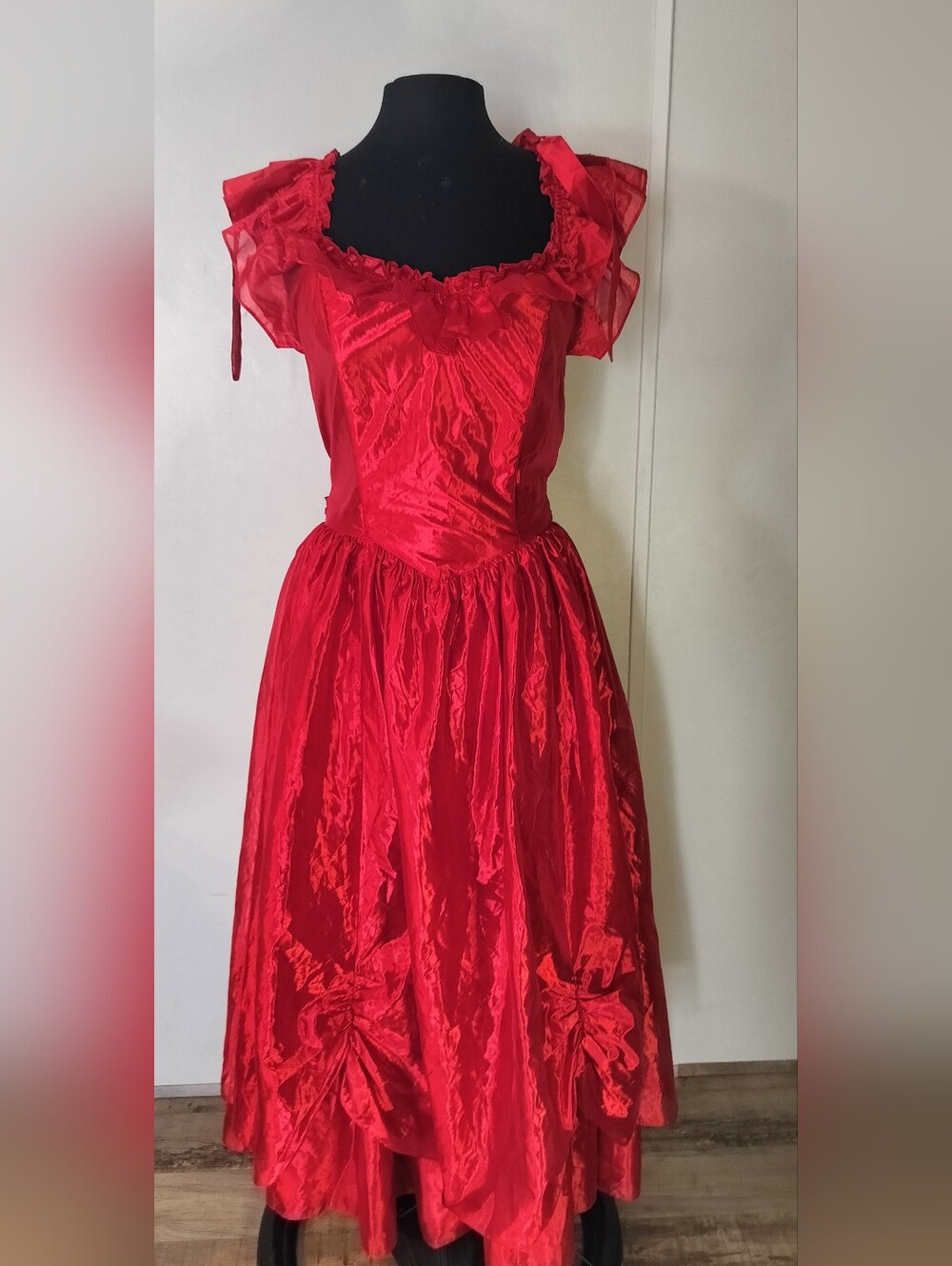 Scarlet Ruffle-Trim Midi Dress for Women